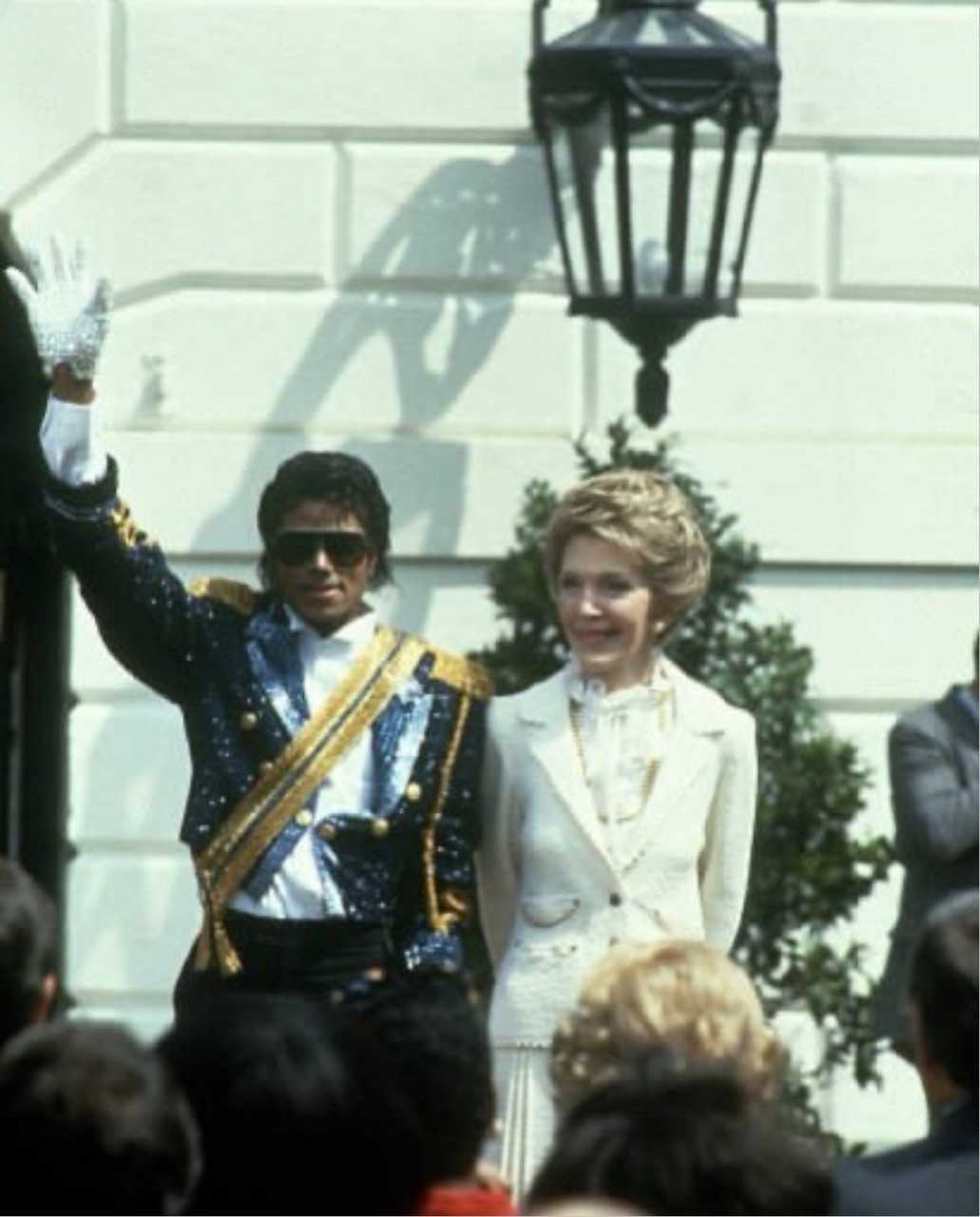 【来自投稿】1984年 迈克尔·杰克逊受里根总统夫妻邀请，访问白宫，迈克尔出席了