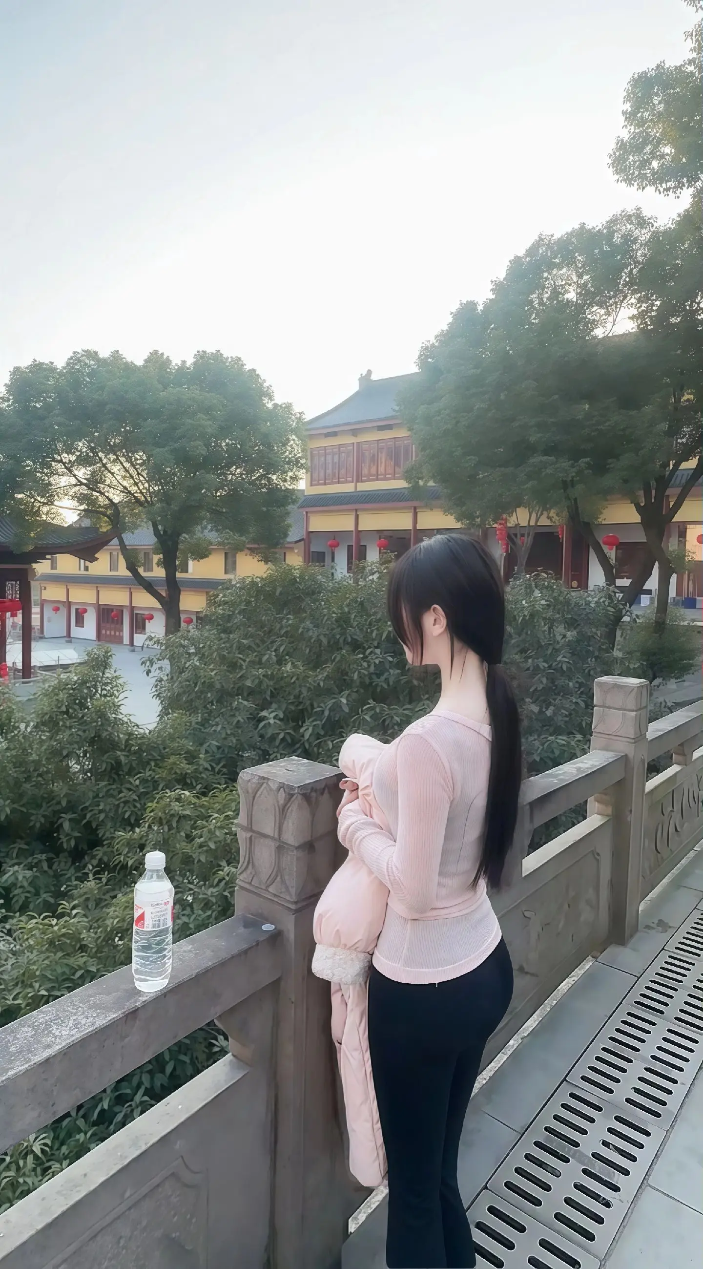 等一个对的人 好好生活慢慢相遇 喜欢你就主动点