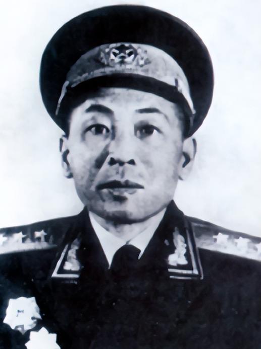 1985年，开国上将叶飞卧病听闻得知女儿触犯国法后痛心自省，深感家风内心约束存在