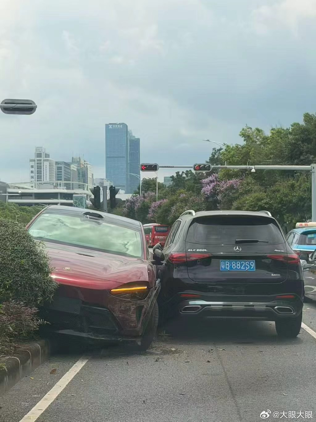 敬畏马力吧，别上车蒙头就踩。。。。 
