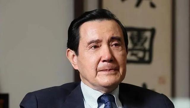 马英九如今恐怕连肠子都快悔青了！可真正刺痛他的，并非访陆本身，而是那套话语如今被