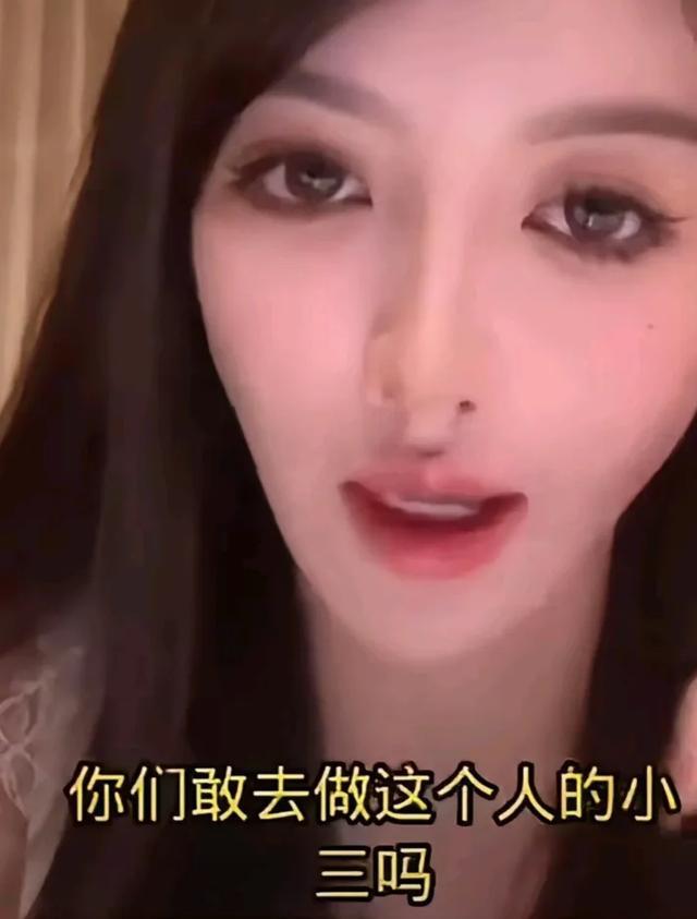 叶珂称赞Baby实力非凡，黄晓明力挺叶珂，Baby却成受伤者。传闻中，叶珂言论引