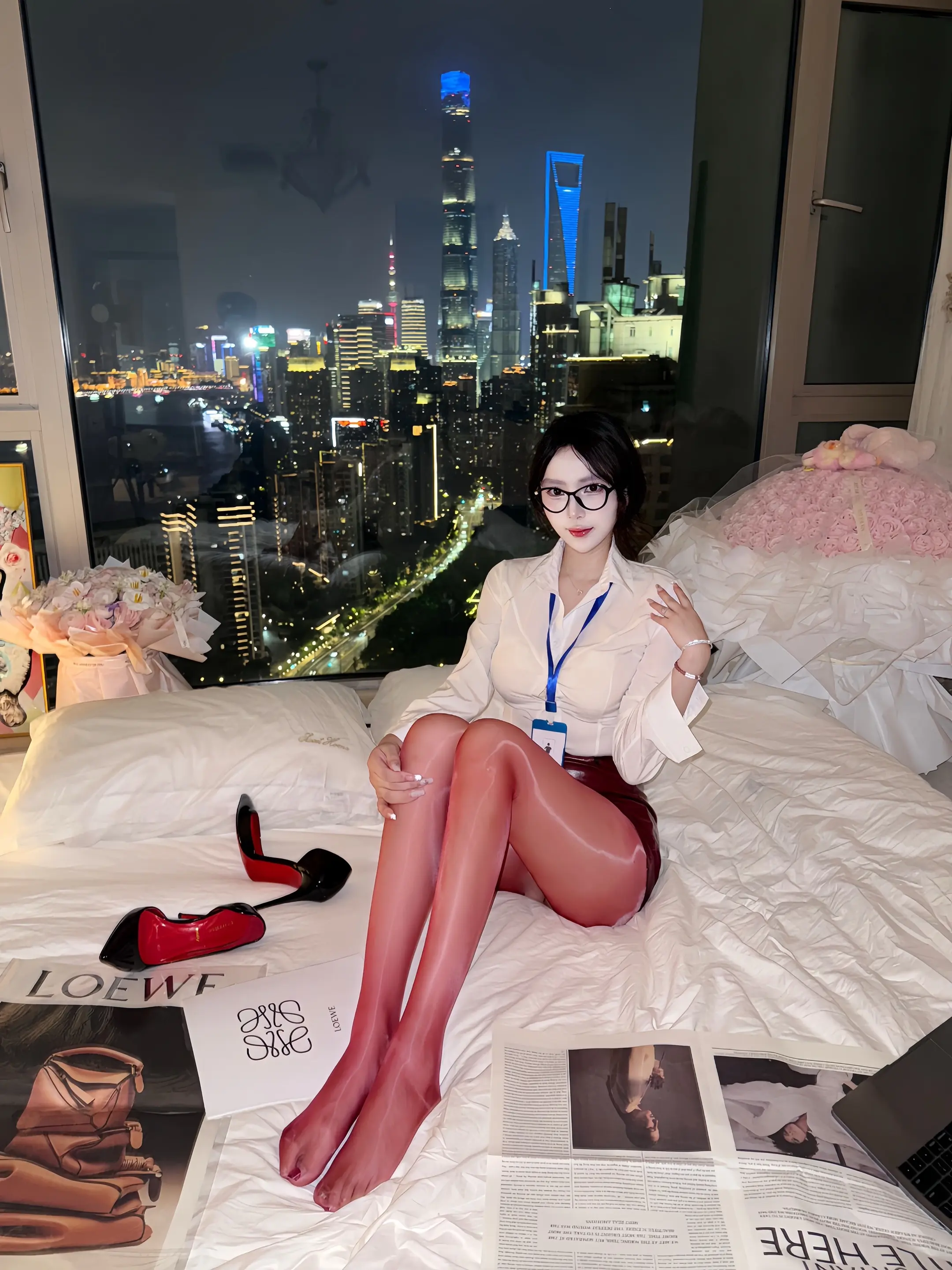 当你背后是陆家嘴三件套时 你还会想他吗