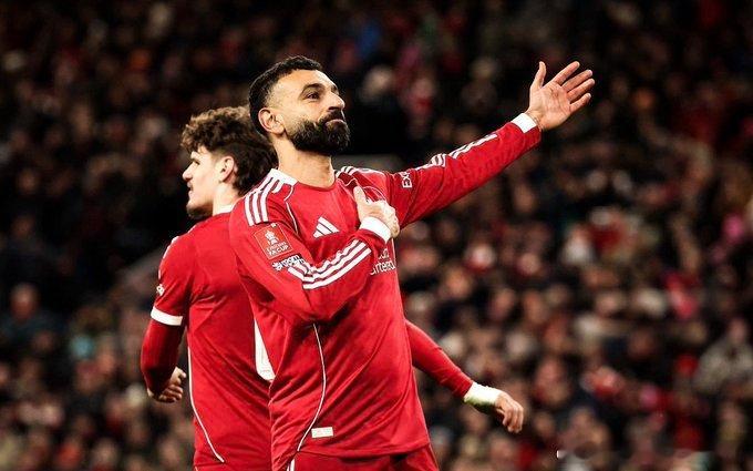 萨拉赫造个点球+进球有多难？第3次达成利物浦生涯单场“进球+助攻+造点”壮举，自