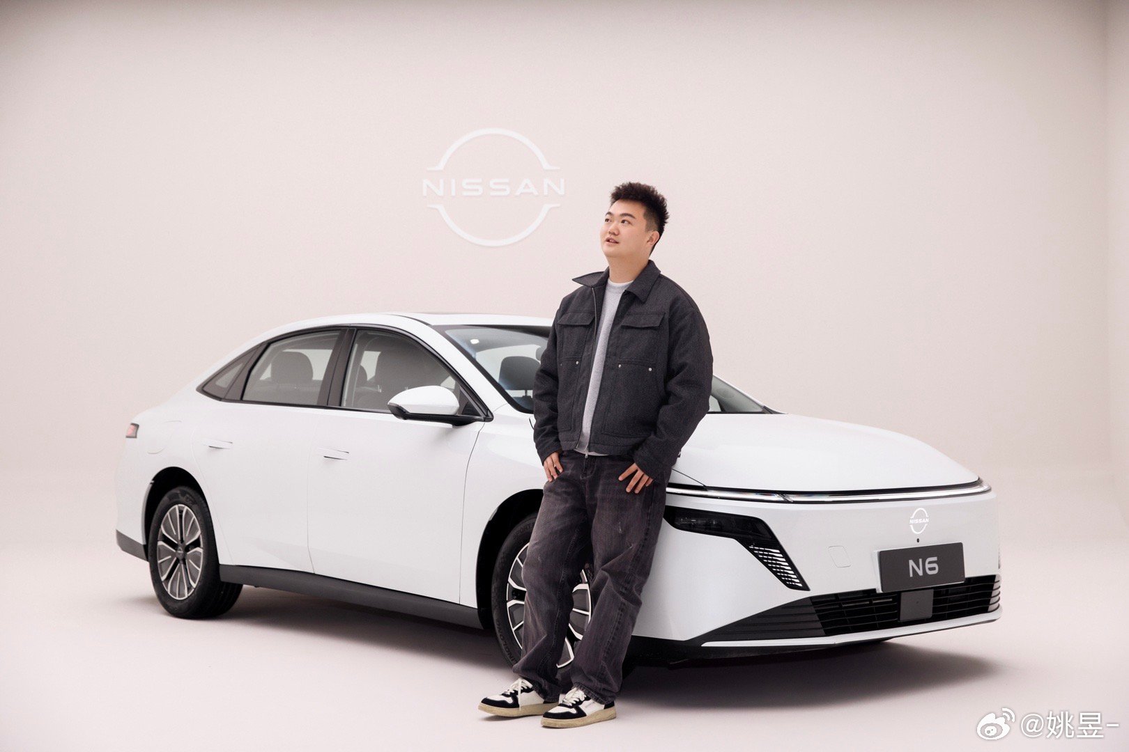 N6带大家看完了，虽然名字是6，但我觉得真没比N7小[允悲]我特意看了下，这个尺