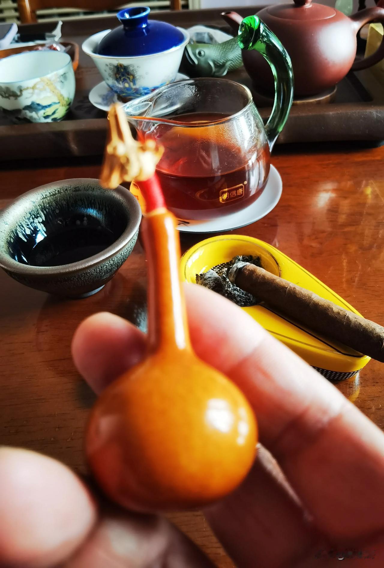 做什么都是消耗一生，不如多做一些自己喜