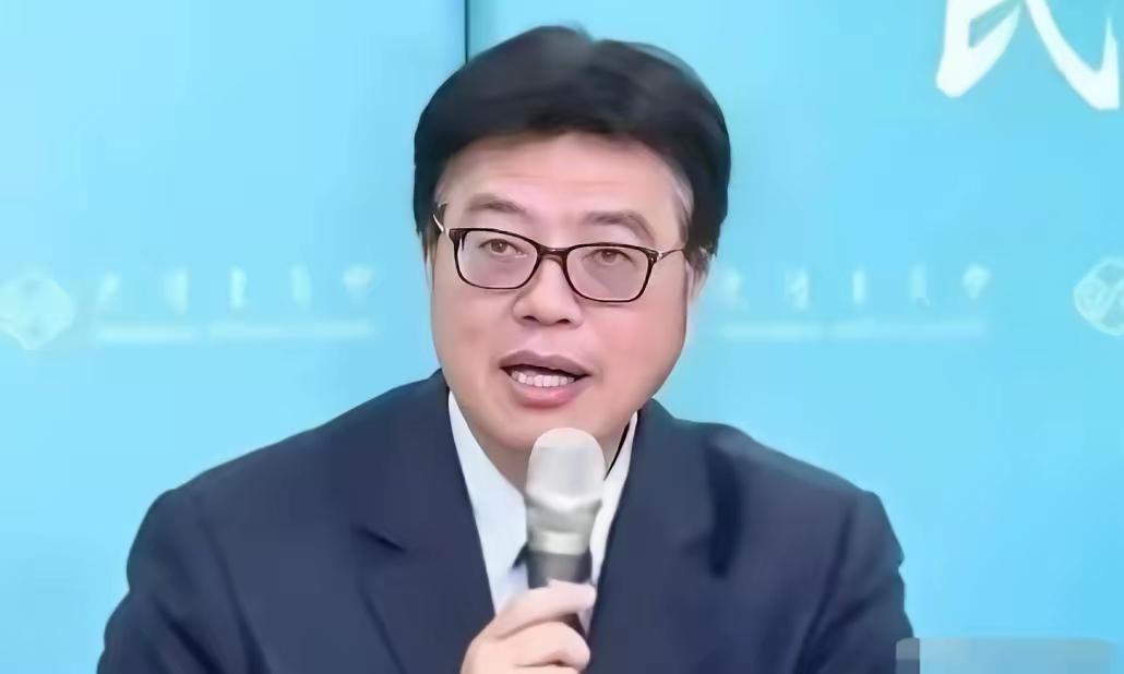 邱垂正这话，一听就是急眼了

4月10日下午，台湾陆委会主委邱垂正在记者会上叫嚣