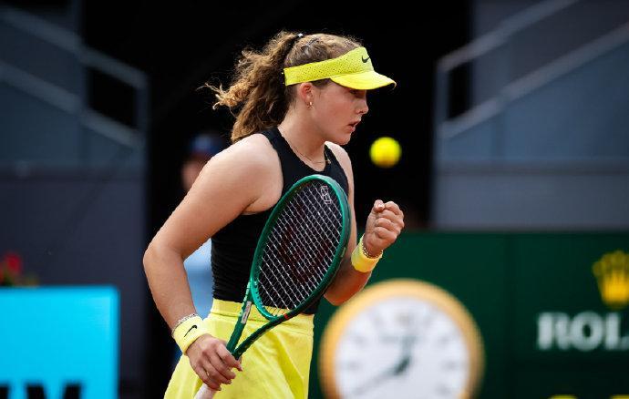 小米辣强势拿下马德里赛开门红WTA1000马德里站第二轮，近来状态复苏的9号种子