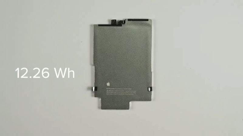iPhone Air 的 MagSafe 电池与 iPhone Air 的额定容