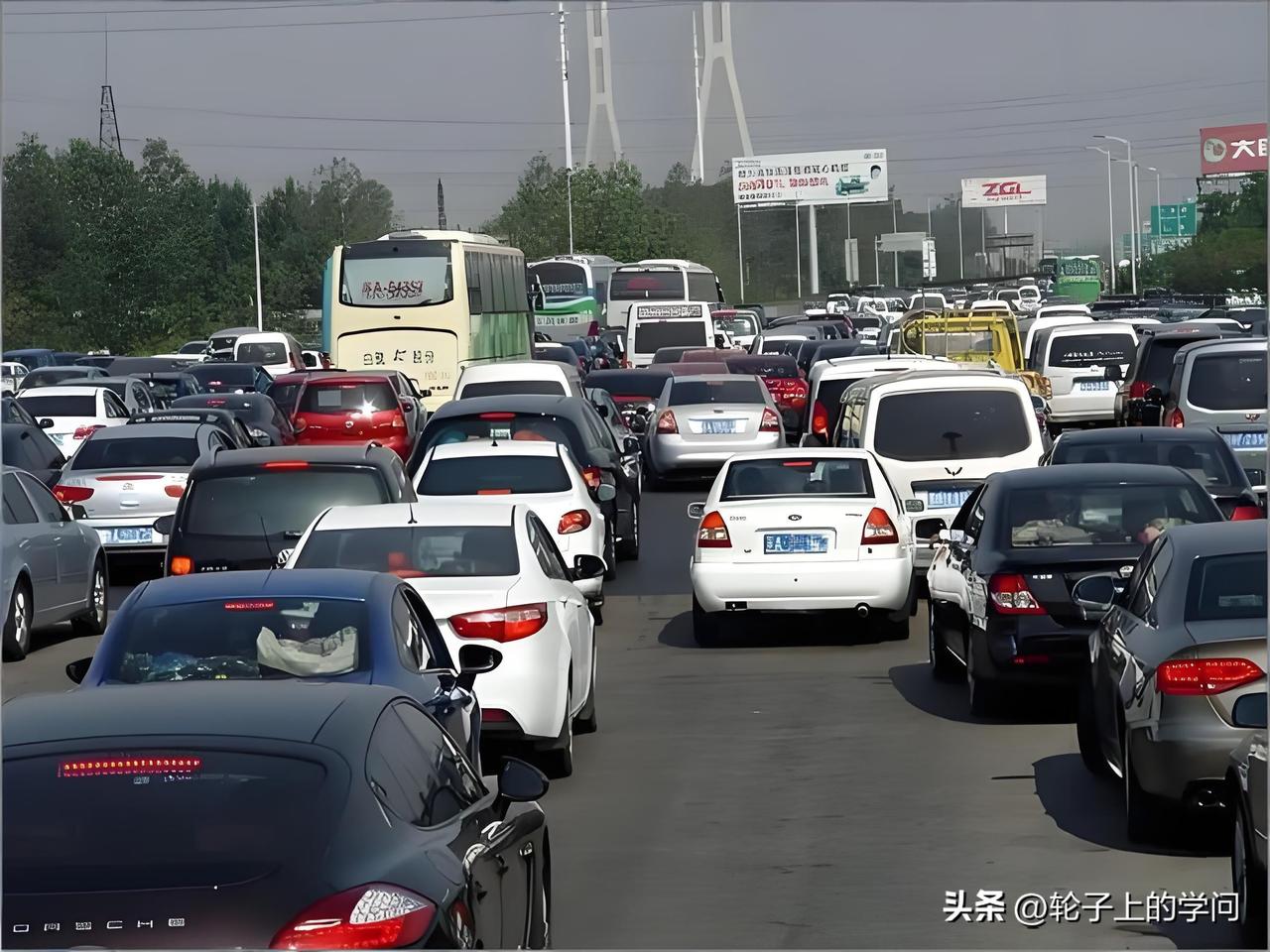 问大家一个事：你开车最讨厌哪种行为？
问大家一个事，开车最让你反感的行为是什么？