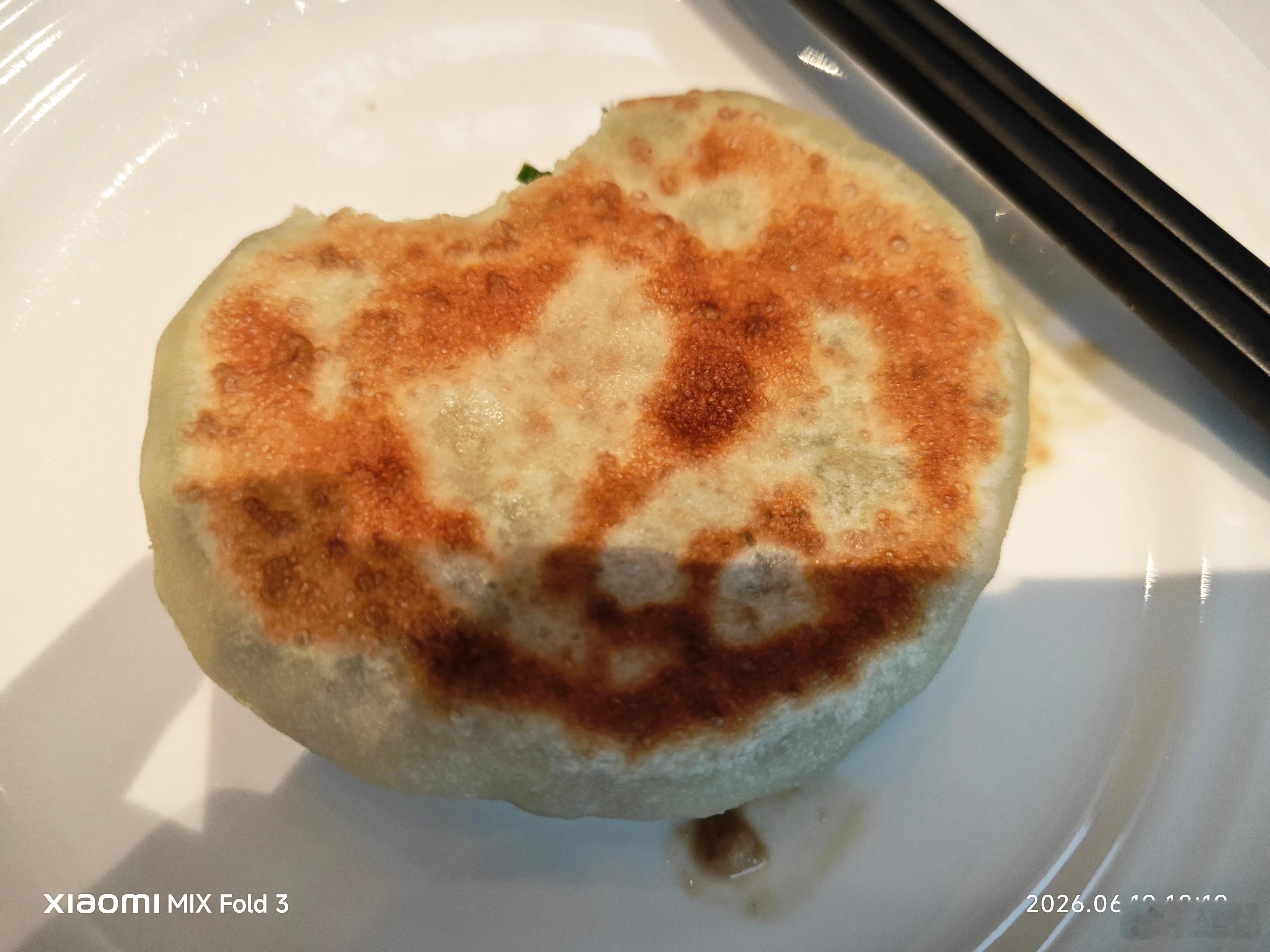 端午节吃北京最好吃的大饼稀饭。但今天在小区里又迷路了，感到了恐慌。 