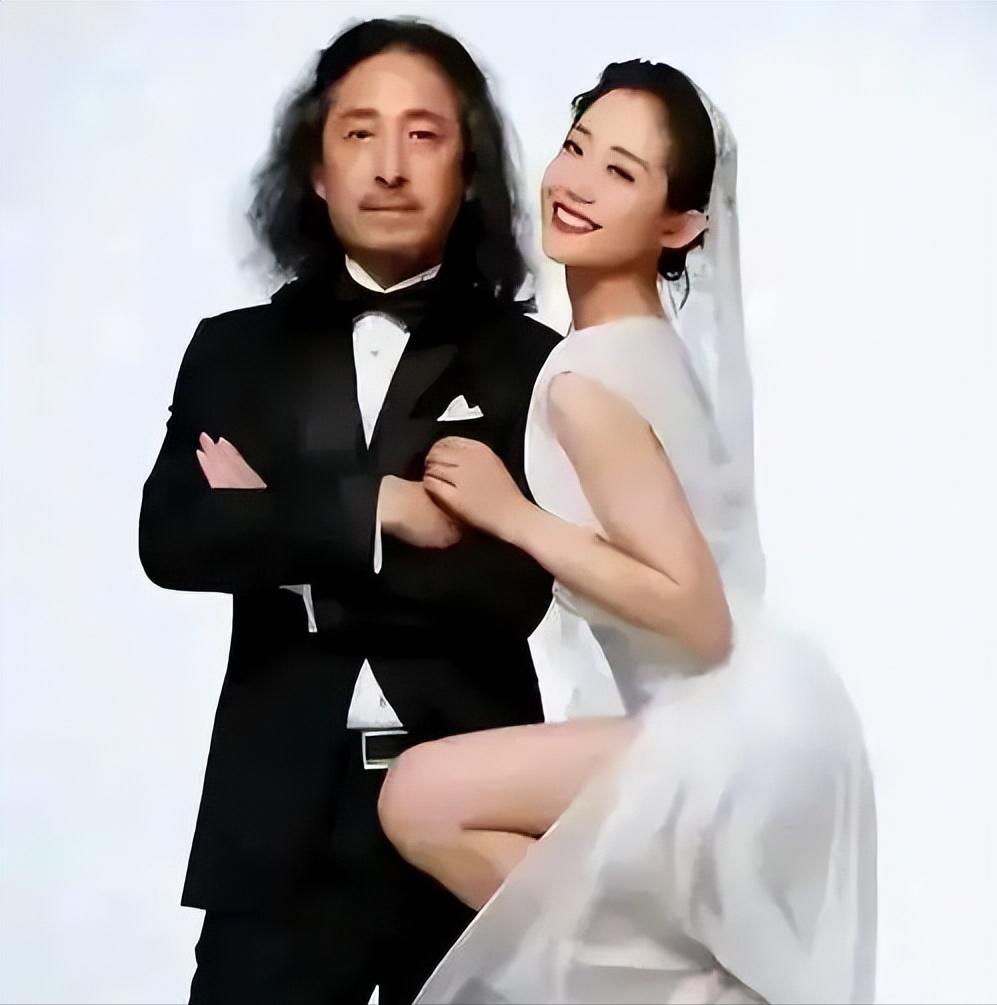 你敢信？大学那会儿，万千惠跟三宝谈恋爱，约会钱居然全是她掏的！她一个女大学生，用