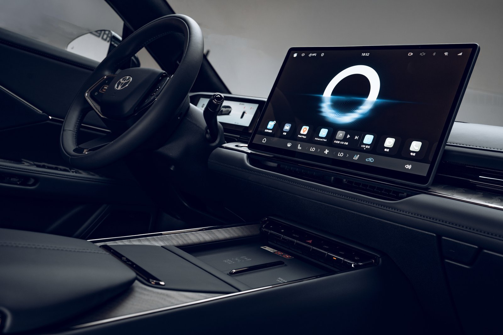 铂智7保留安全功能实体键3月5日，铂智7预售开启，预售价15.68万起。新能源车