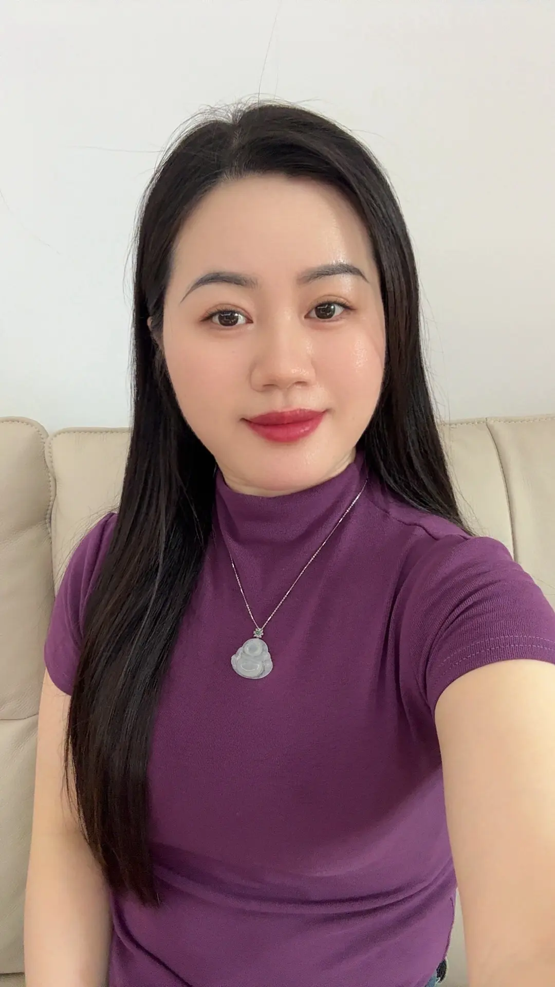 如果生活不宠你，你一定要善待自己，一路风雨兼程，就是为了遇见更好的自己……