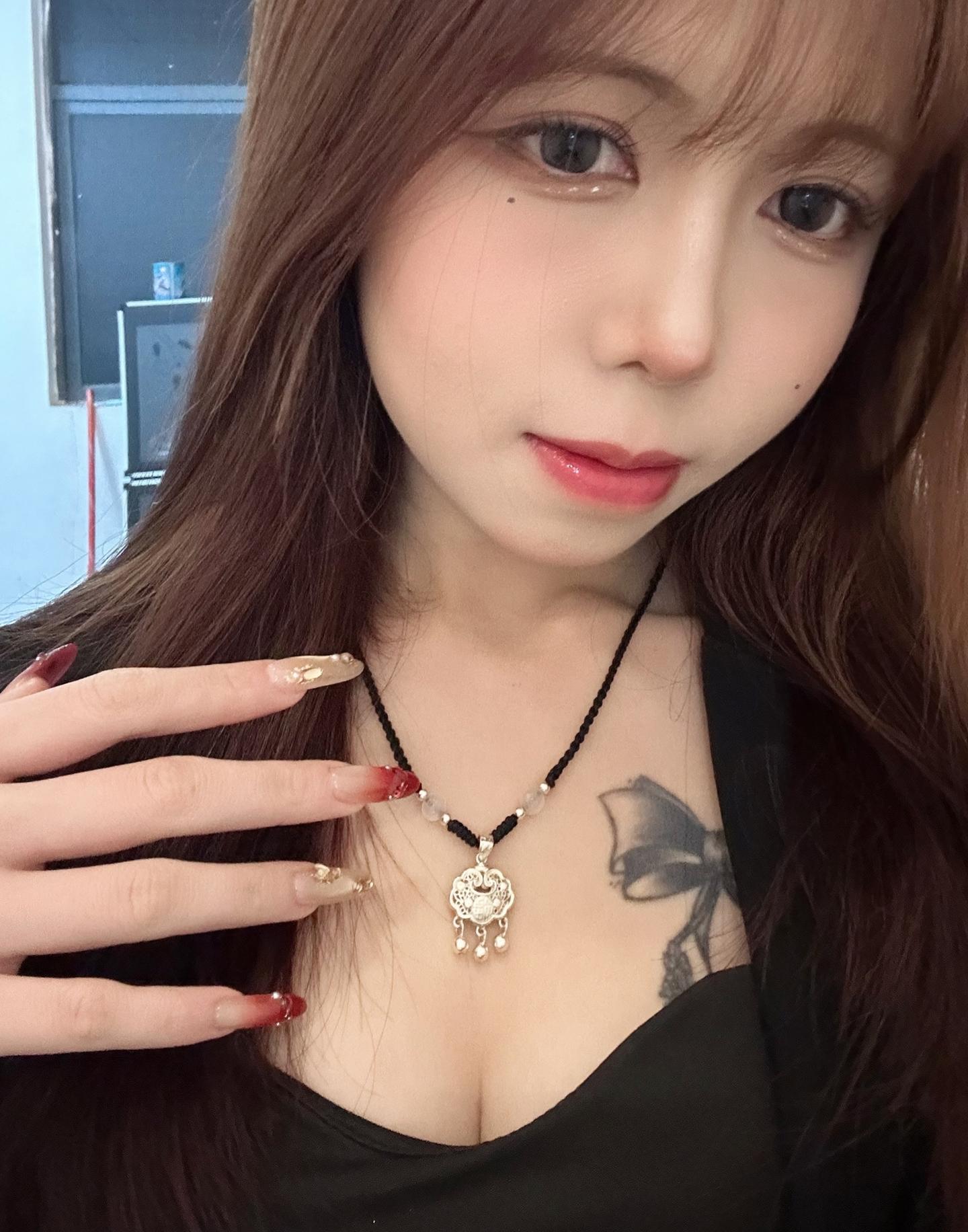 我不会拆穿你 我会远离你 不动声色的淘汰你