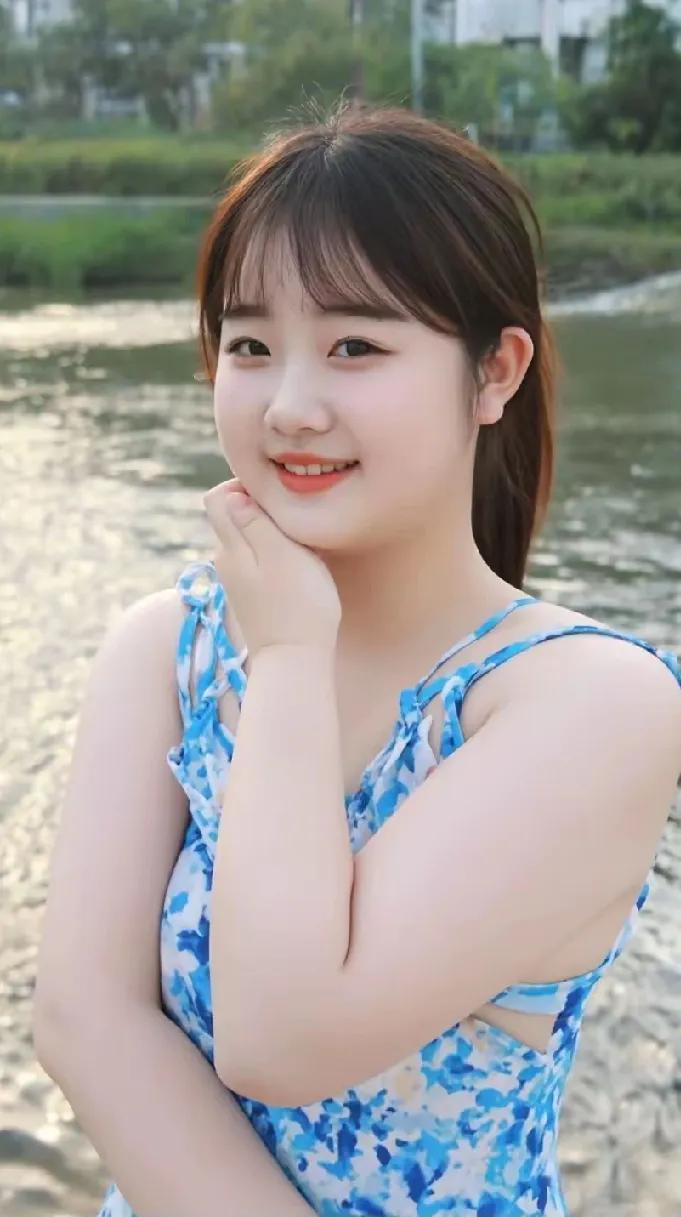 对喜欢的人，女生有多主动?
 
我老婆追我的时候，周末来我家帮我把袜子洗了，还帮