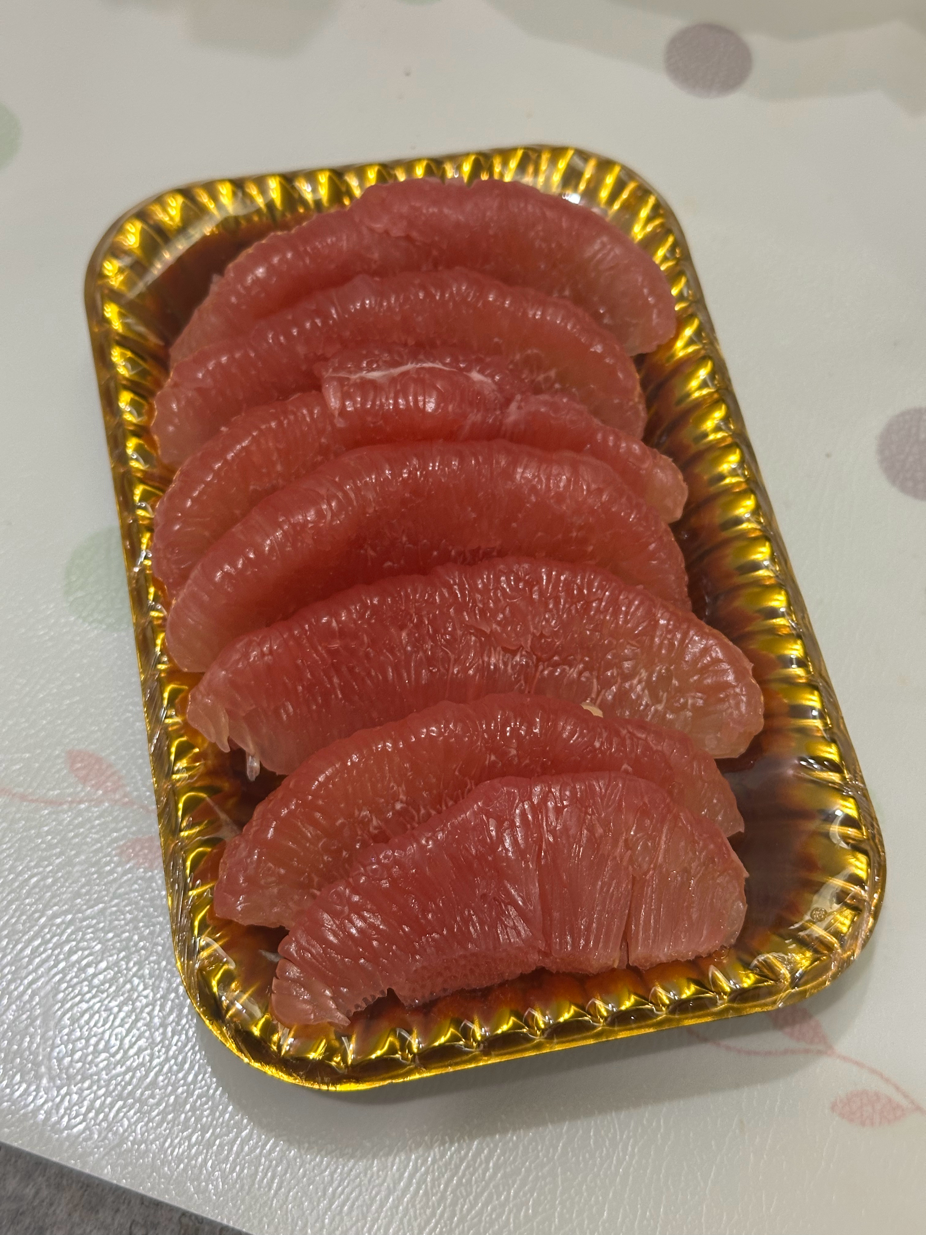 孩子睡了，窝囊的我来窝窝囊囊地吃点柚子[泪] ​​​