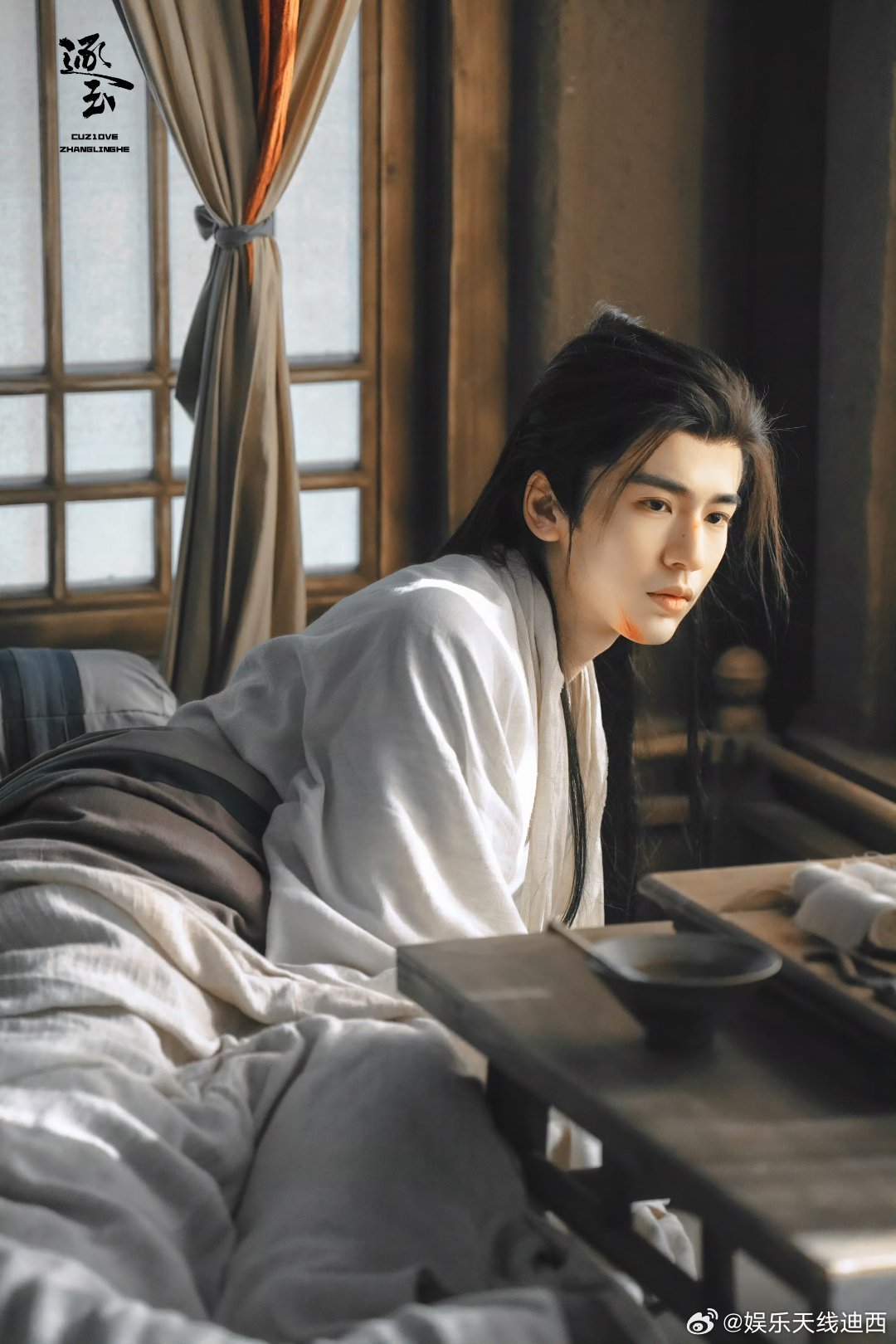 不得不说张凌赫谢征真的硬帅！每次出场都想尖叫的那种，感觉每一帧都能做成屏保~啊啊