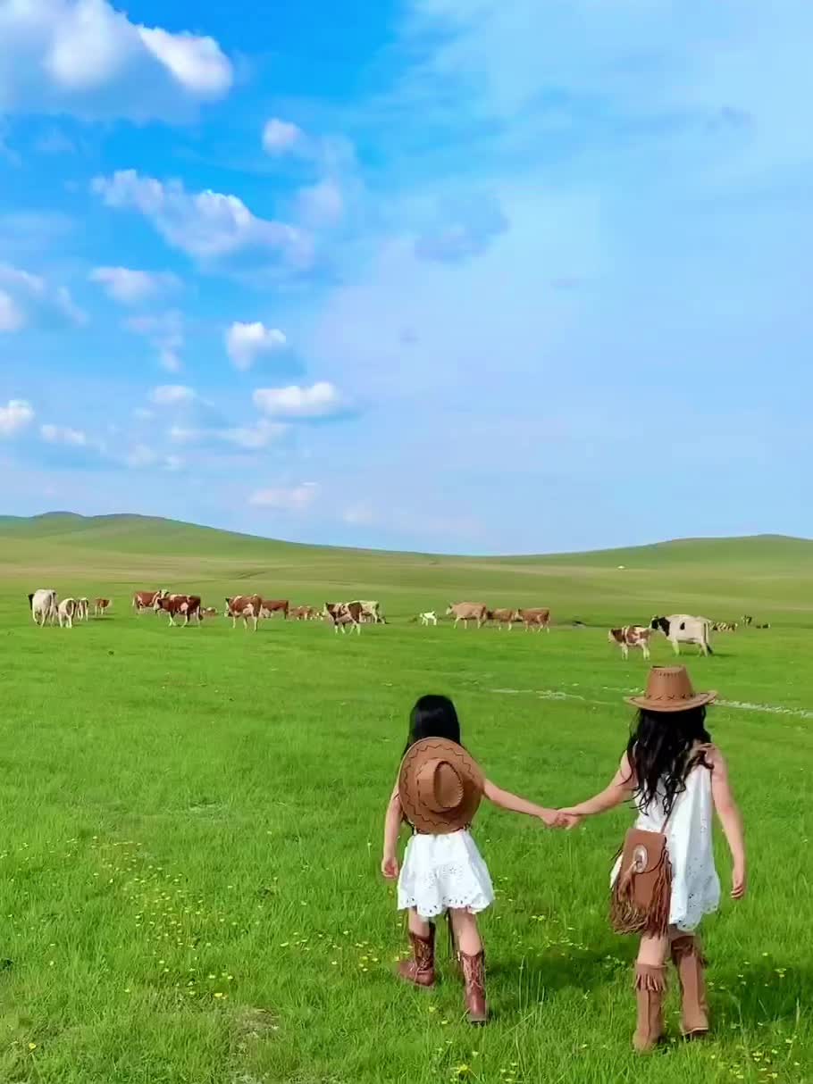 在呼伦贝尔拍到了女儿的人生live 初夏的呼伦贝尔大草原简直是人间理想...