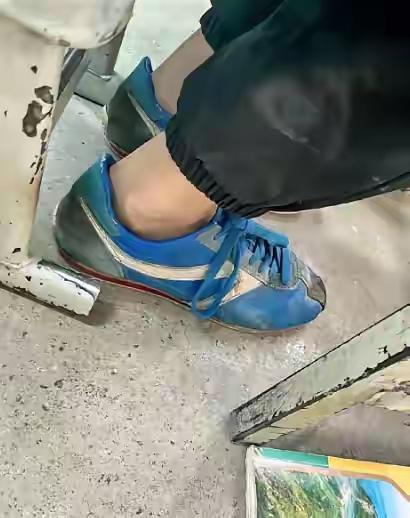 “泪目！”新疆伊犁的一个普通早晨，却因一件温暖人心的小事，瞬间穿越了屏幕，击中了