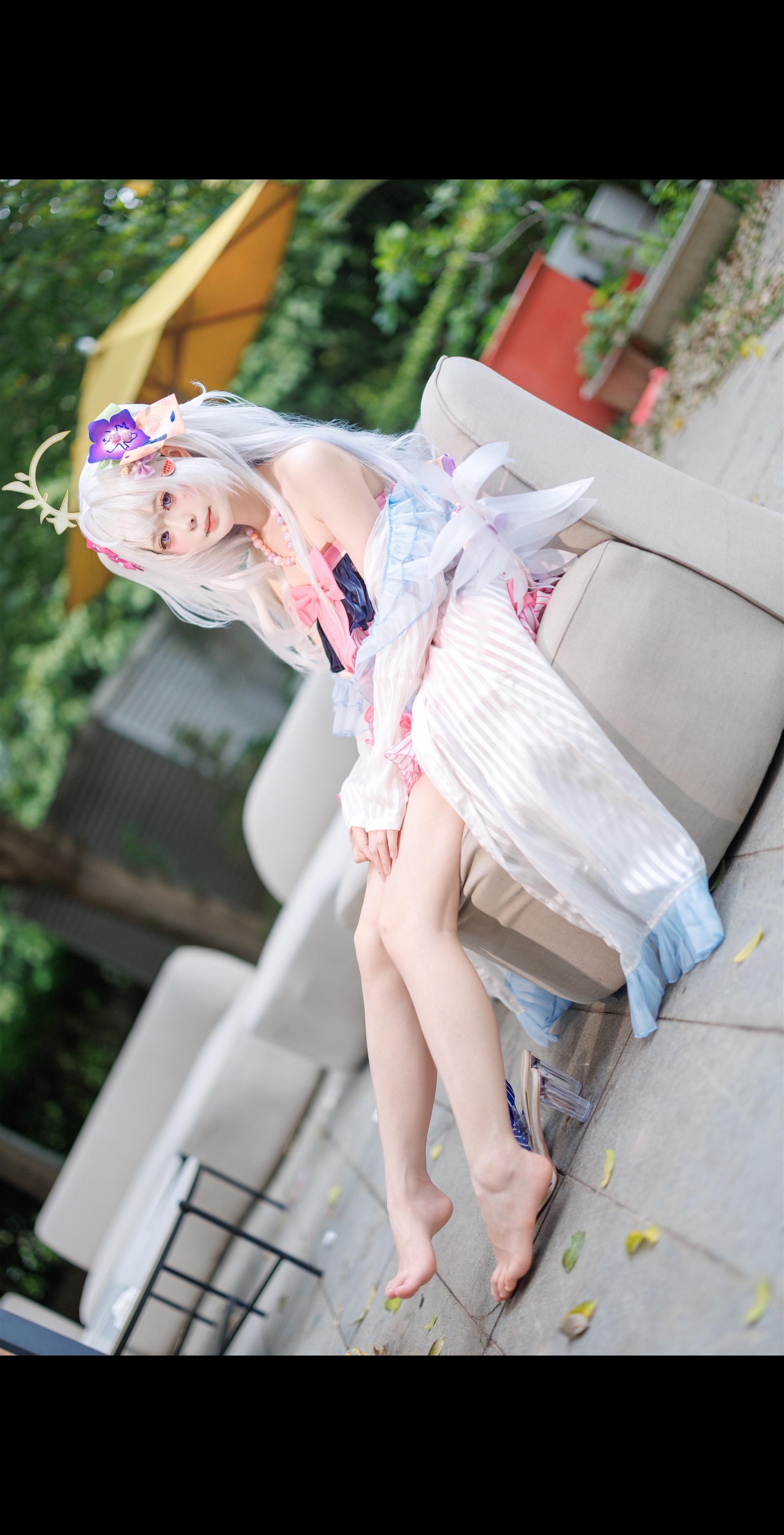 放一只水梓在这里。