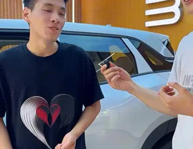 你的比亚迪不能离车上锁，harmonyOS7.0帮你实现豪车同款功能