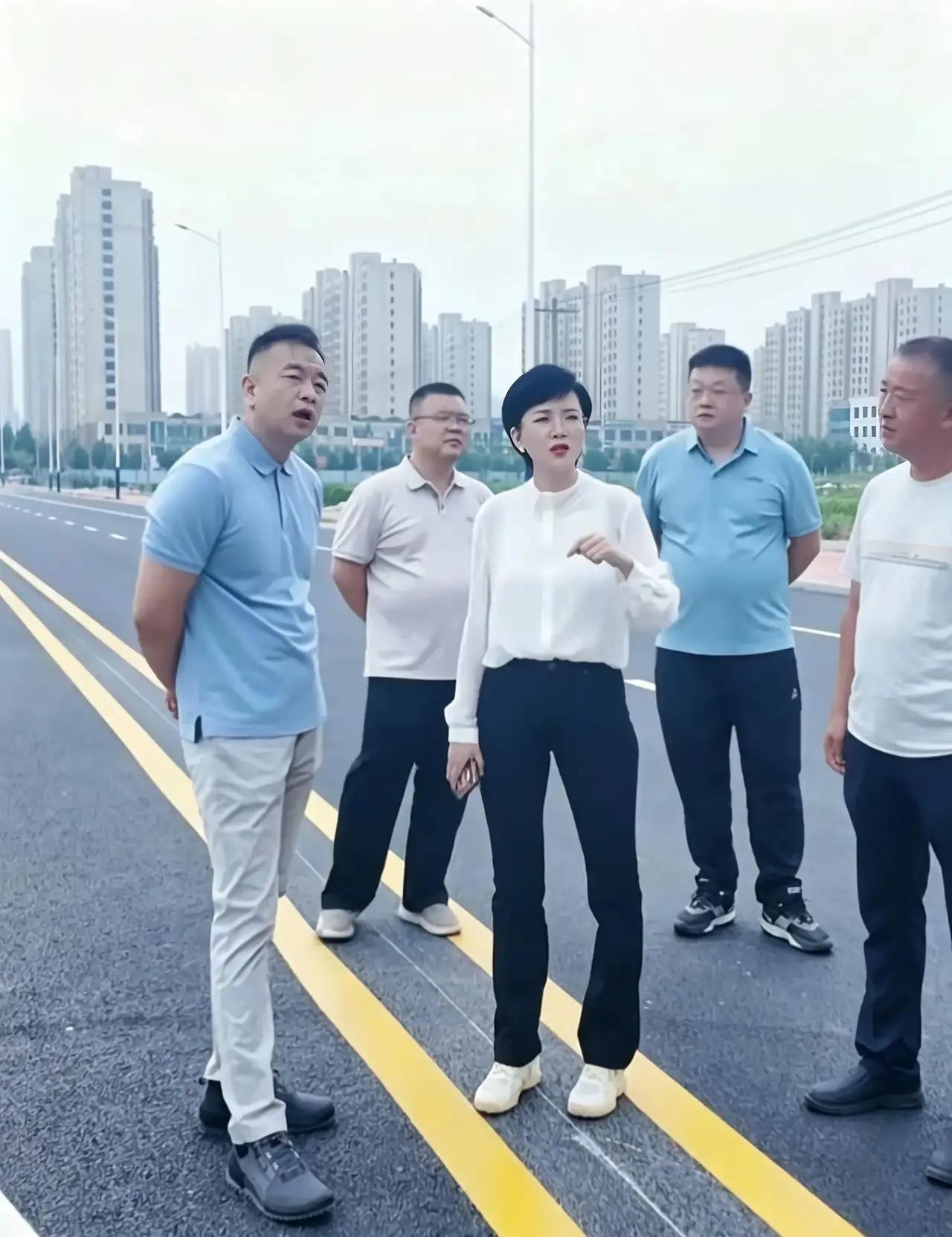 ​体制内工作的朋友们，不知你们有没有发现？强势不分在家在外，强势不分男女。只是它
