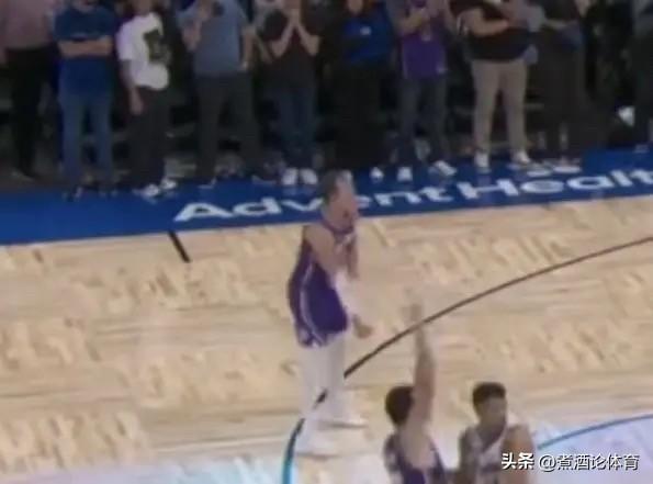 湖人以105-104战胜魔术。
最后肯纳德绝杀这球离谱到真的可以写进绝杀名场面了