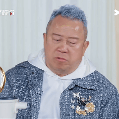 郝蕾夸高海宁本来就优秀无限超越班 曾志伟看到的是成长，郝蕾看到的是底子。两种视角