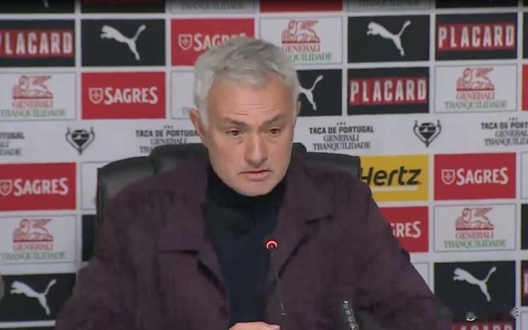 穆里尼奥遇到难题！

葡超第16轮，穆里尼奥带领本菲卡客场2:2战平布拉加，止住