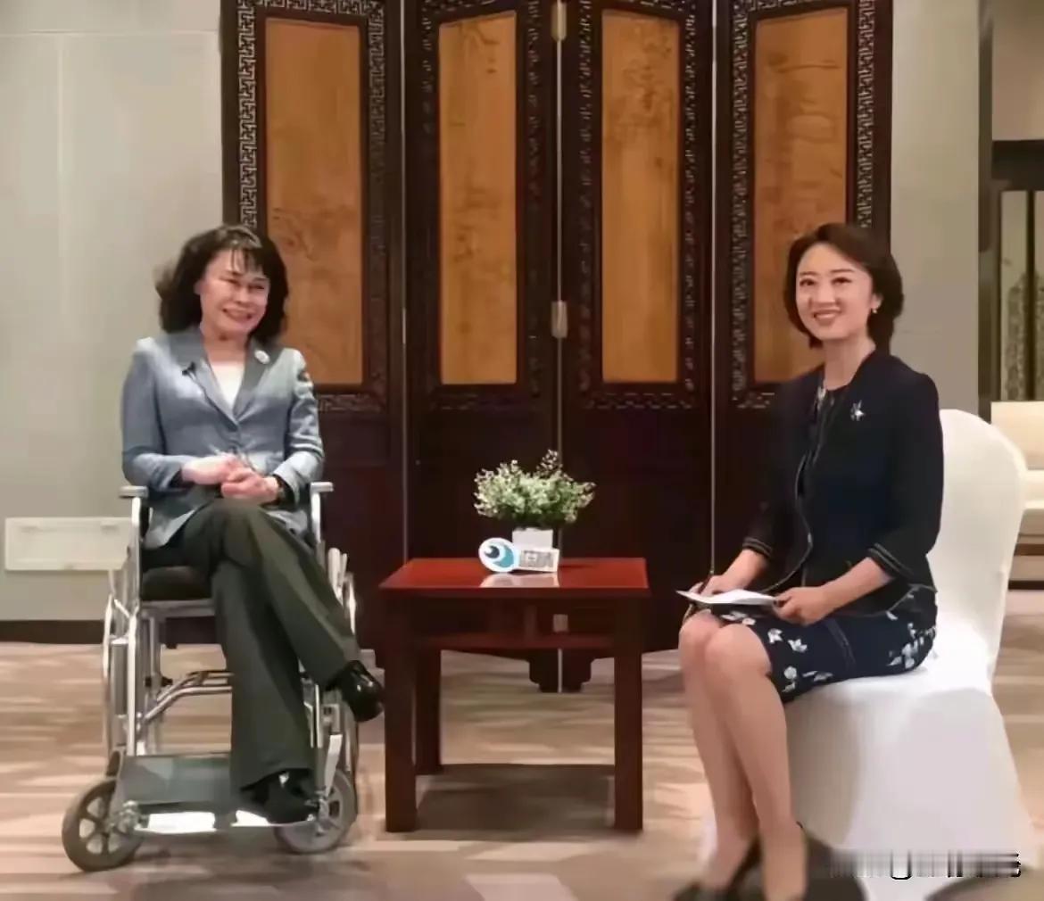 什么张海迪还活着，我才刷到才知道张海迪大姐姐还在，80年代我还没上学的时候，就天