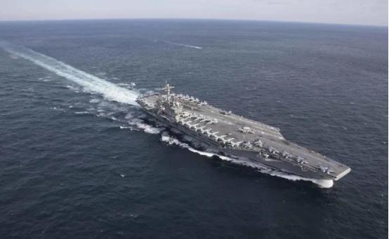美国航母刚进南海就玩“人间蒸发”，结果自己先撑不住了！
5000水兵海上熬了27