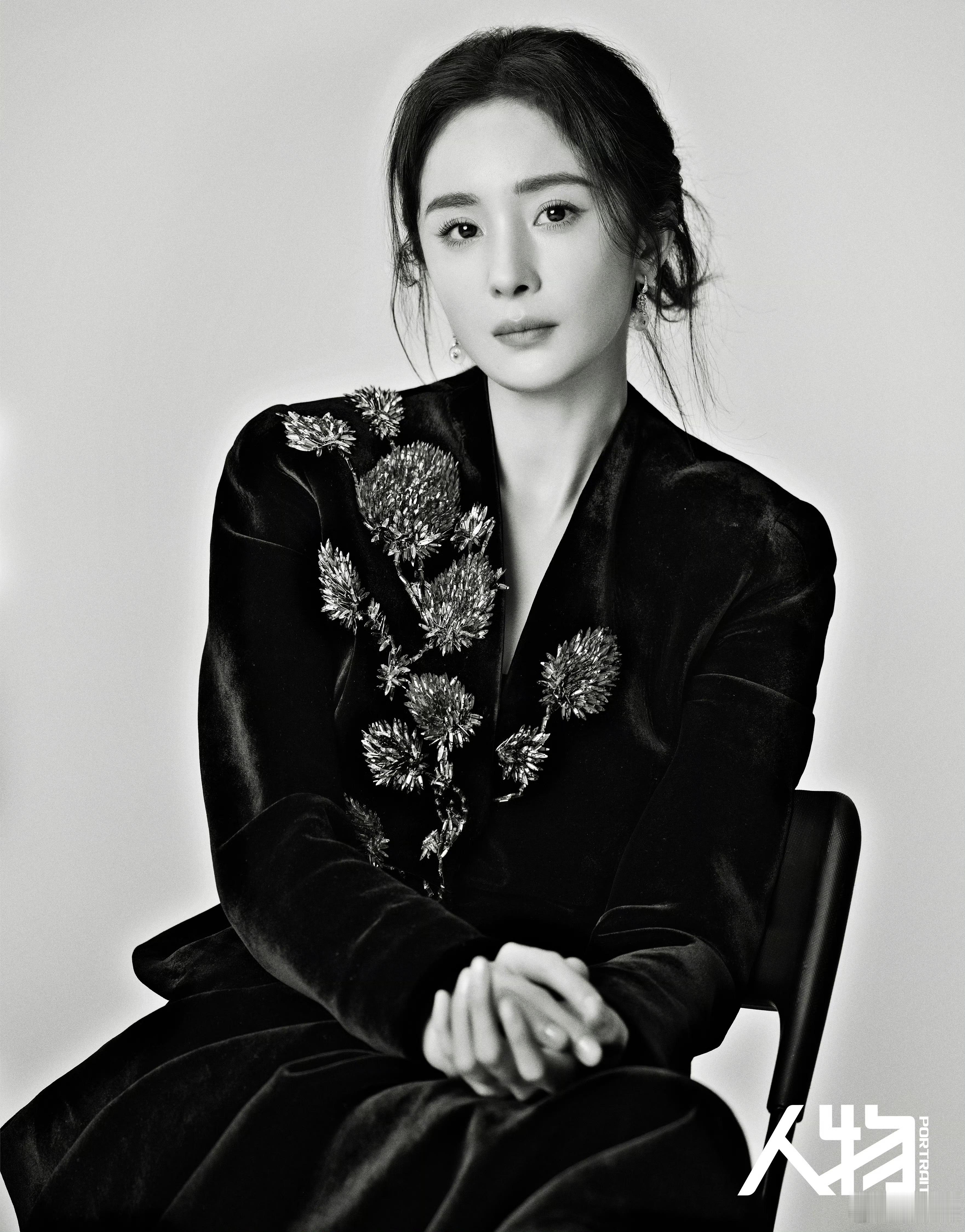 ym 早上好胖胖们，转眼又到周末啦最近季节变化大，大家记得增减衣物噢