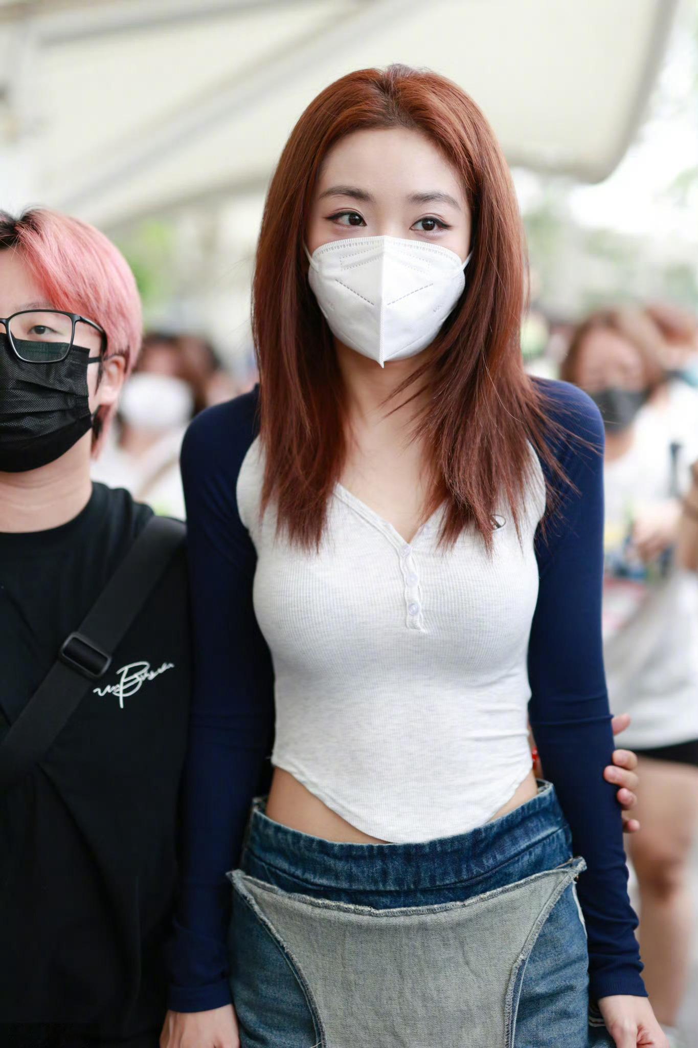 喻言身材好哇塞！ 