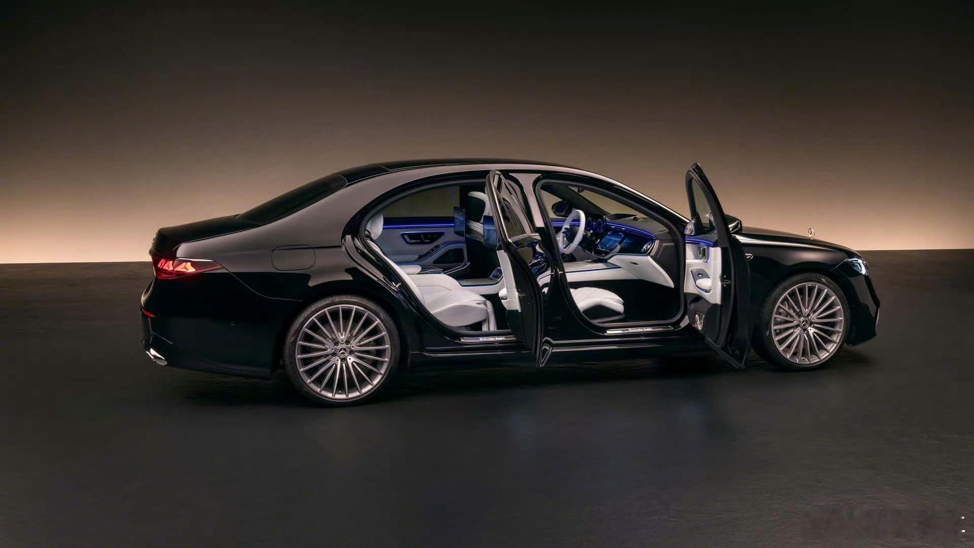 中期改款奔驰S我个人感觉气场回来了～S级就应该是这种霸气外露的感觉，不要低调蘑菇