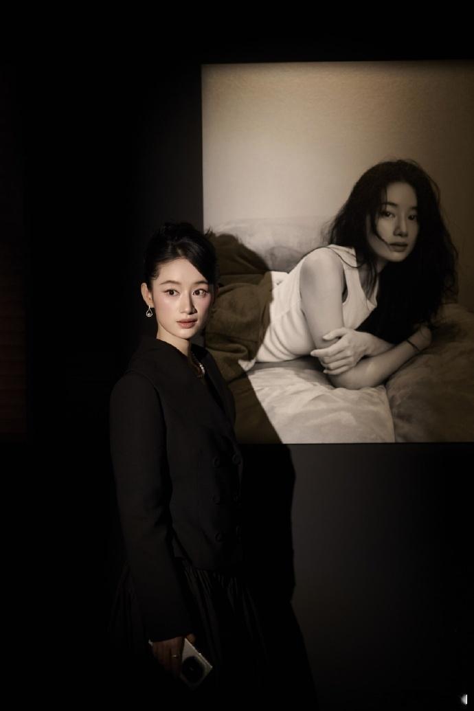 郭晓婷没成啥样了啊，当年的花楹早已美成钮钴禄氛围女王郭晓婷美成啥了