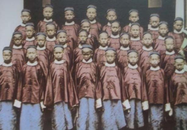 “留美幼童计划”是左宗棠生前以近乎撕破脸皮的方式去促成的，在他去世五个月后，这项