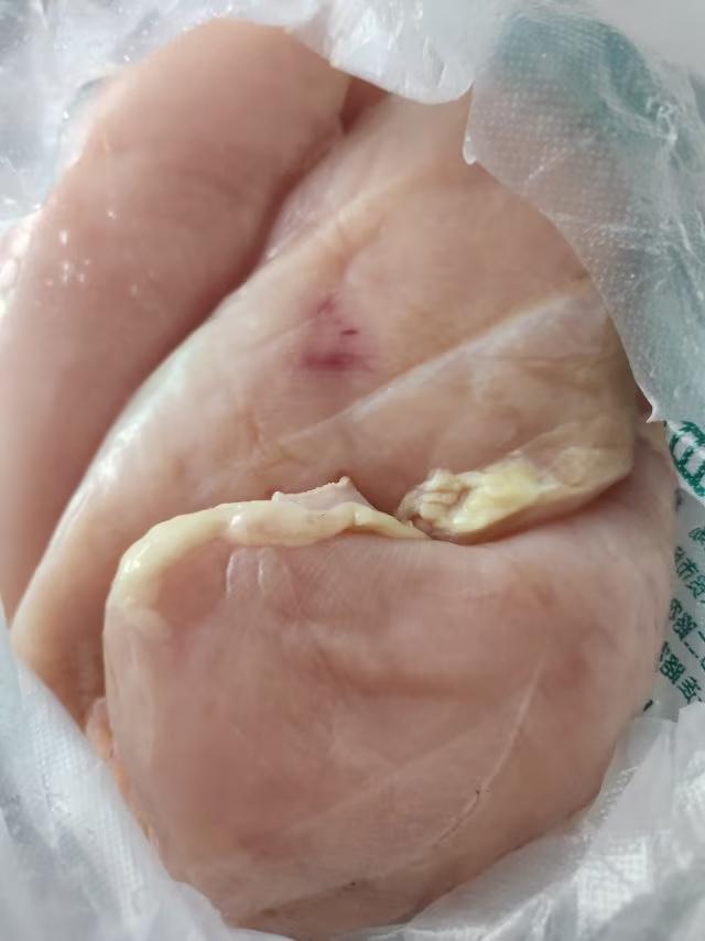 为预防台风到来，今日上午我也囤了许多家庭补充的食品：
微头条《原创》
今天是20