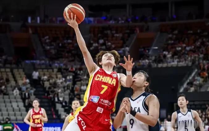 女篮亚洲杯季军争夺赛，中国女篮101:66大胜韩国女篮收获季军，不得不承认的四个