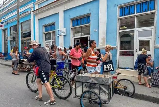 有人说我们为何不把便宜物资卖给古巴，这样既可解决古巴物资紧缺困境，又能清空咱们过