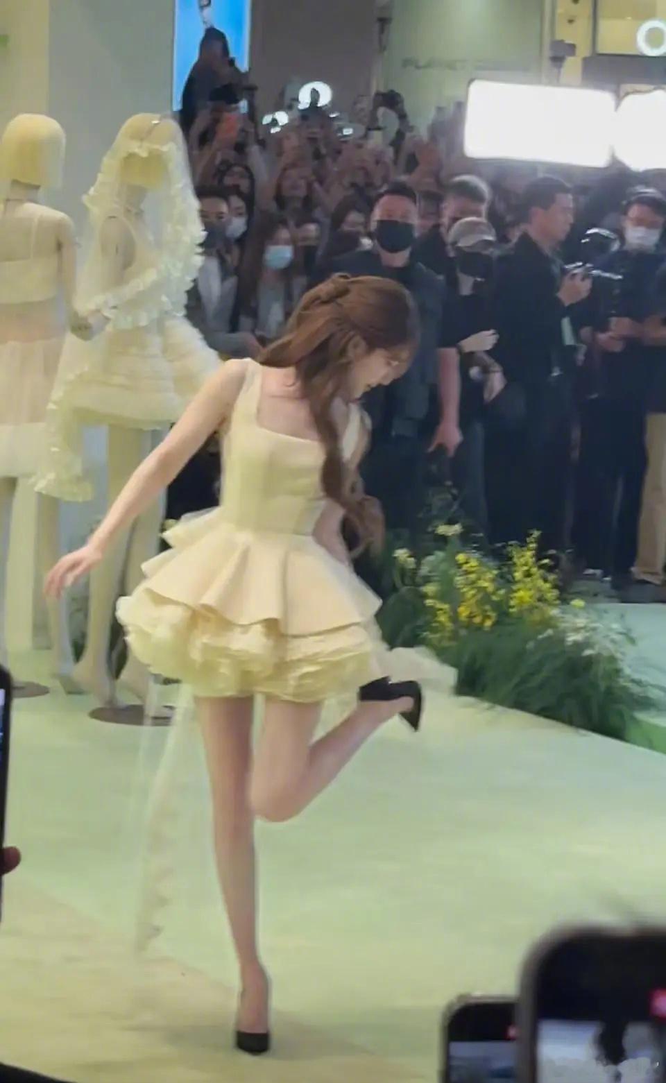 赵露思神图有了 