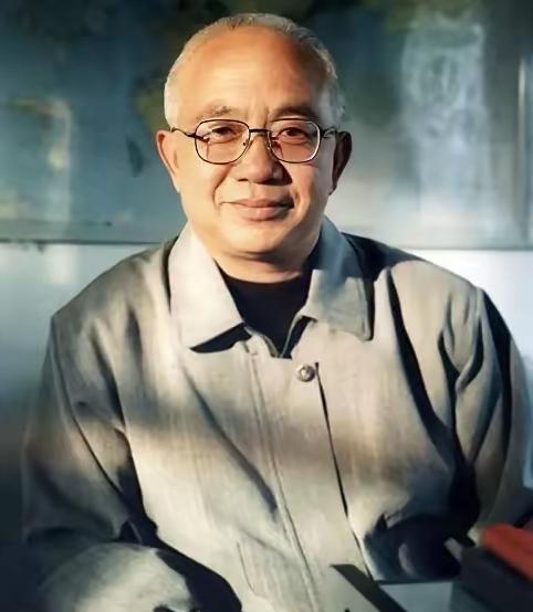 核弹老科学家魏世杰太惨了！妻子精神分裂，女儿精神分裂，儿子智力障碍。妻子走后，8