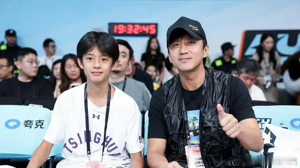 等等都这么大了孙俪邓超儿子都这么大了 孙俪邓超儿子等等都这么大了， ​这也太帅了
