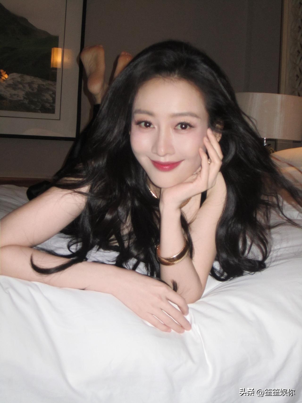 看王鸥独自养娃这件事，其实能看懂现在很多高收入女性对婚姻的顾虑。现在的婚姻规则，