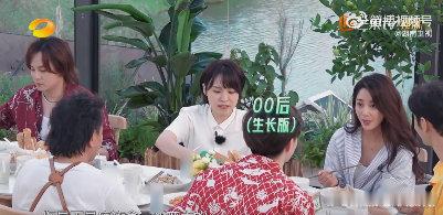 湖南卫视连发100条中餐厅 中餐厅 家人们，黄晓明和殷桃的暖心操作真的圈粉，前辈