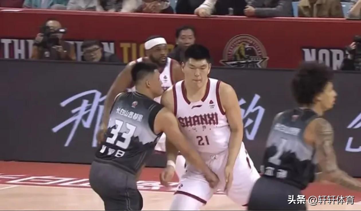 咱们就说曾繁日你也太狠了吧，不就是打个球吗，不至于让人家断子绝孙吧[捂脸][捂脸