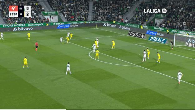 西甲第18轮 埃尔切1:3比利亚雷亚尔马蒂姆·内托扳回一球 