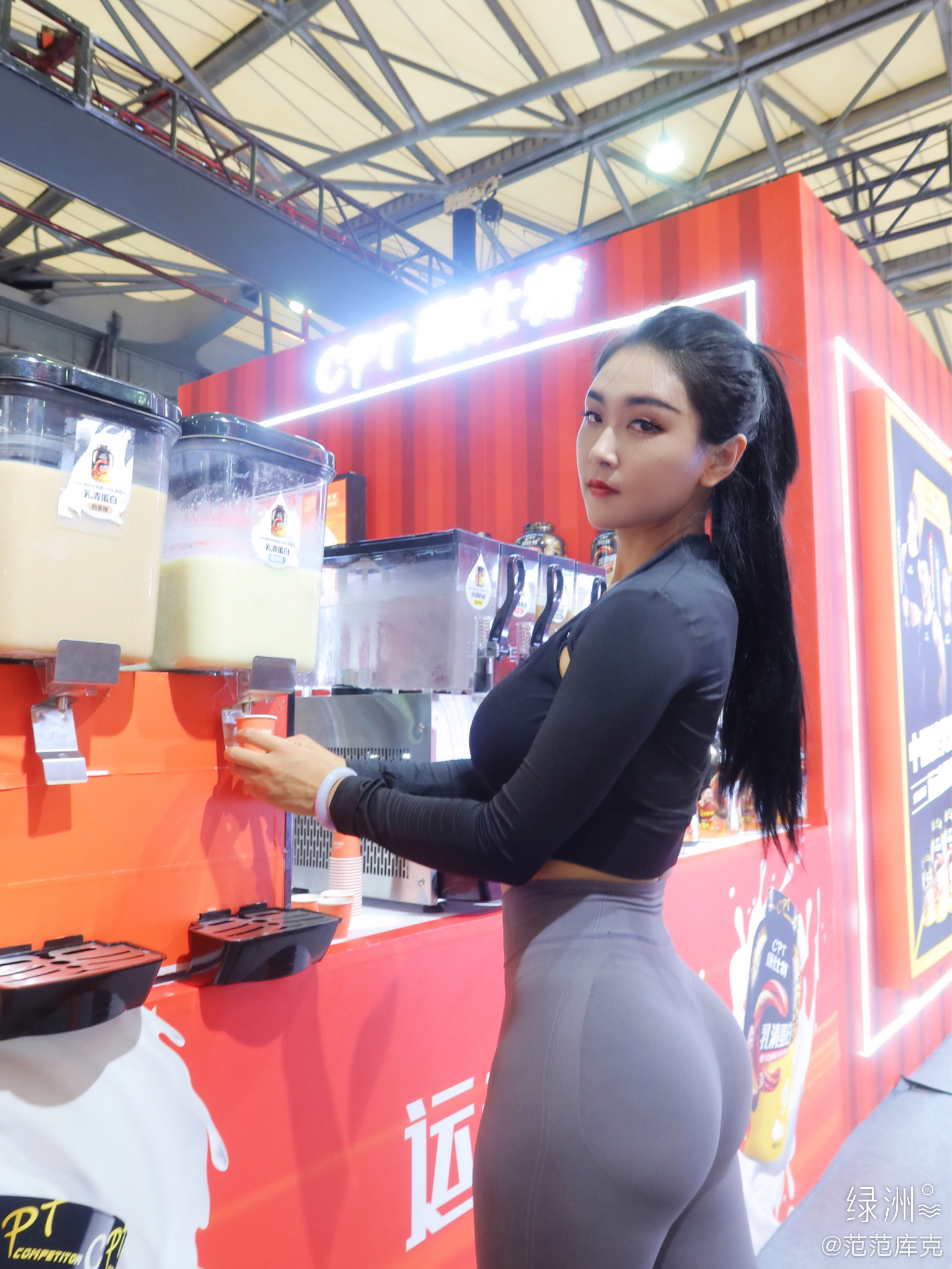 [烟花]我在康比特 W3馆A25等你     ​​​