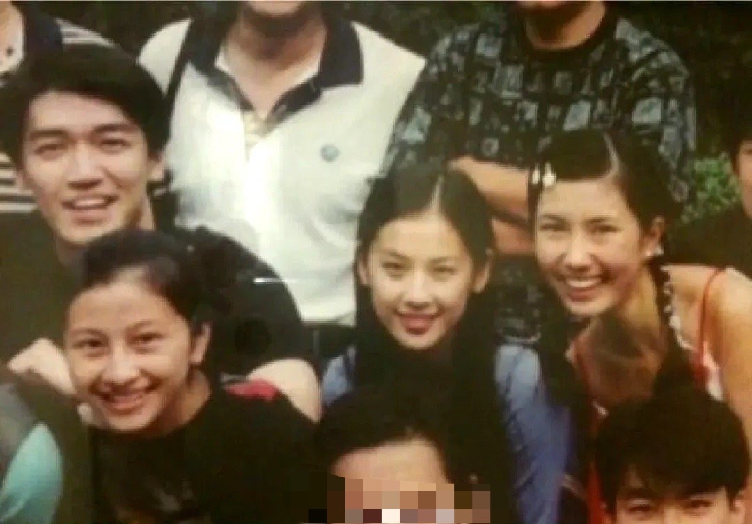 黄圣依可以怀疑她演技，但不能否认她的美貌 ​​​