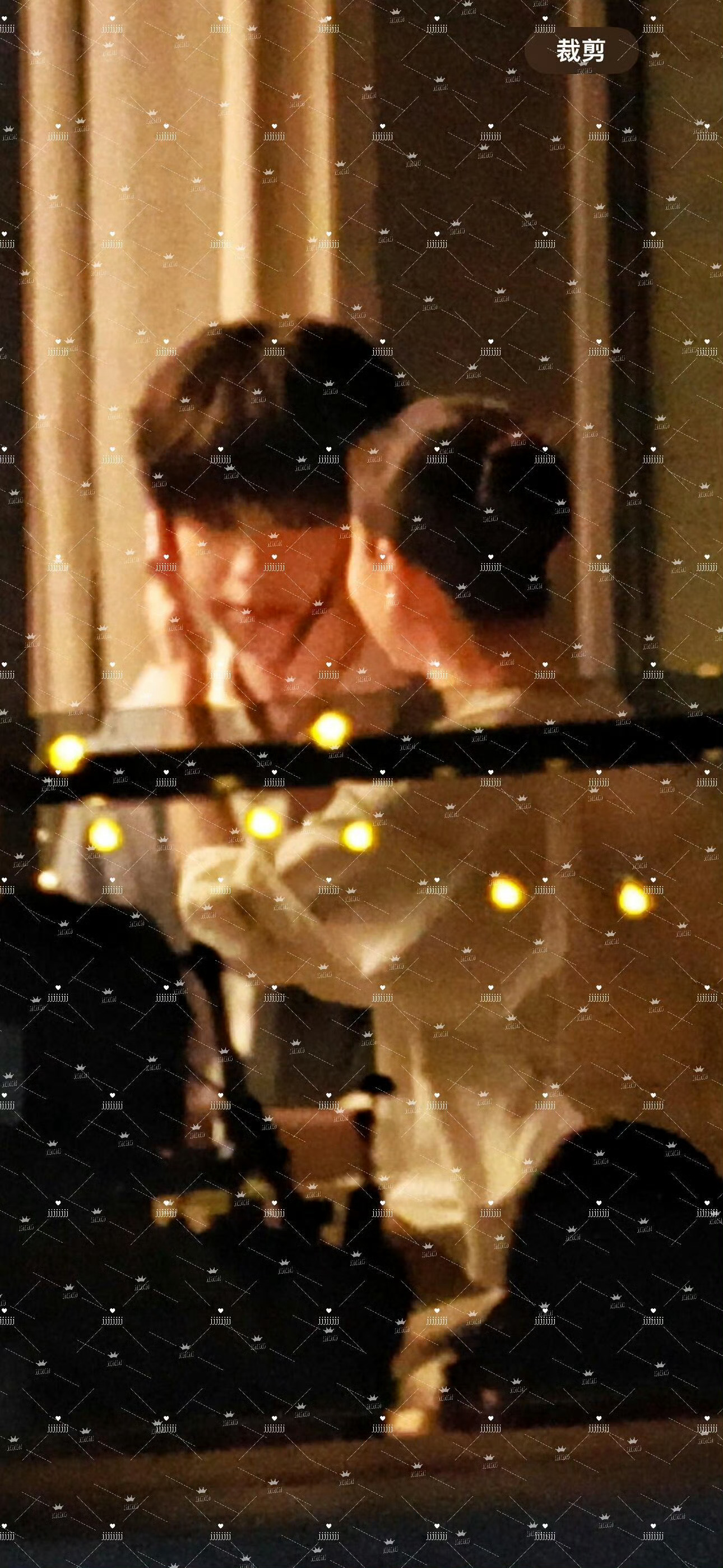 董洁王橹杰演母子 谁懂？董洁 王橹杰演母子，优雅母亲与清俊少年，同框即宿命感，这